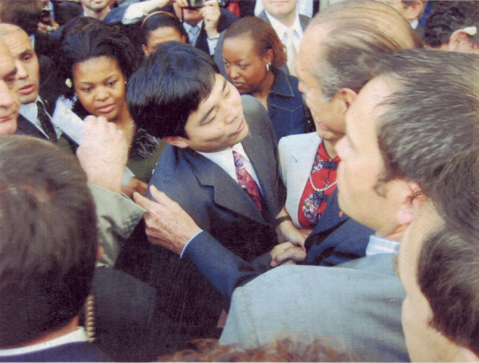Image for article France : L'Association Falun Gong rencontre chaque année le Président, le Premier Ministre et des Ministres