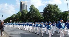 Image for article Allemagne : La Fanfare européenne de la Terre divine se produit pour la première fois au Festival Multiculturel de Hamburg (Photos)