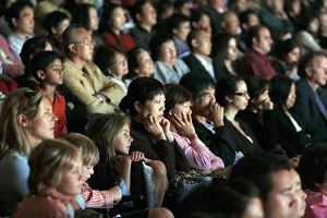 Image for article Les leaders gouvernementaux louent la Divine Performing Arts et admirent la culture chinoise traditionnelle (Photos)