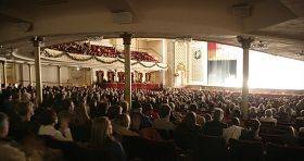 Image for article Le Spectacle de la Divine Performing Arts touche le public de Cincinnati (Photos)