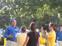 Image for article Denver, Colorado : Les pratiquants clarifient la vérité à la Convention nationale démocratique (Photos)