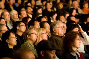 Image for article Shen Yun : « Une merveilleuse expérience d’apprentissage et très inspirante » soutient une ancienne directrice d’école de Toronto (Photo)