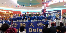 Image for article Malaisie : La fanfare de la Terre divine impressionne les spectateurs de Joho Bahru (Photos)