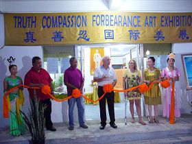 Image for article Maire de Saipan : Tout le monde devrait venir à cette exposition (Photos)