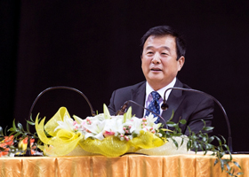 Image for article Le vénérable Maître vient enseigner le Fa à la Conférence 2014 de partage d'expériences de cultivation du Falun Dafa de New York