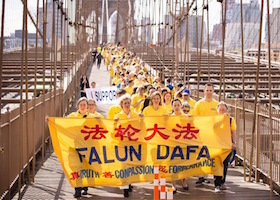 Image for article Faits saillants de l'année 2015 : Une résistance pacifique et des contributions à la société