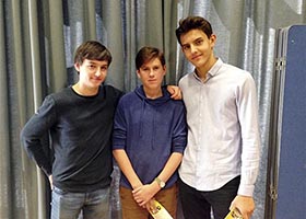 Image for article Londres : des élèves organisent une présentation du Falun Gong dans leur lycée