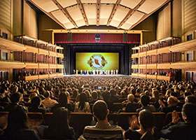 Image for article Les amateurs de théâtre canadiens chérissent la « sagesse » et « l'espoir » trouvés dans Shen Yun