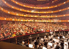 Image for article Shen Yun transmet des histoires « révélatrices » et « captivantes » à travers les États-Unis