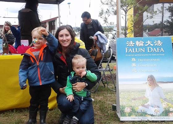Image for article Une pratiquante australienne : « Le Falun Dafa a changé ma vie »