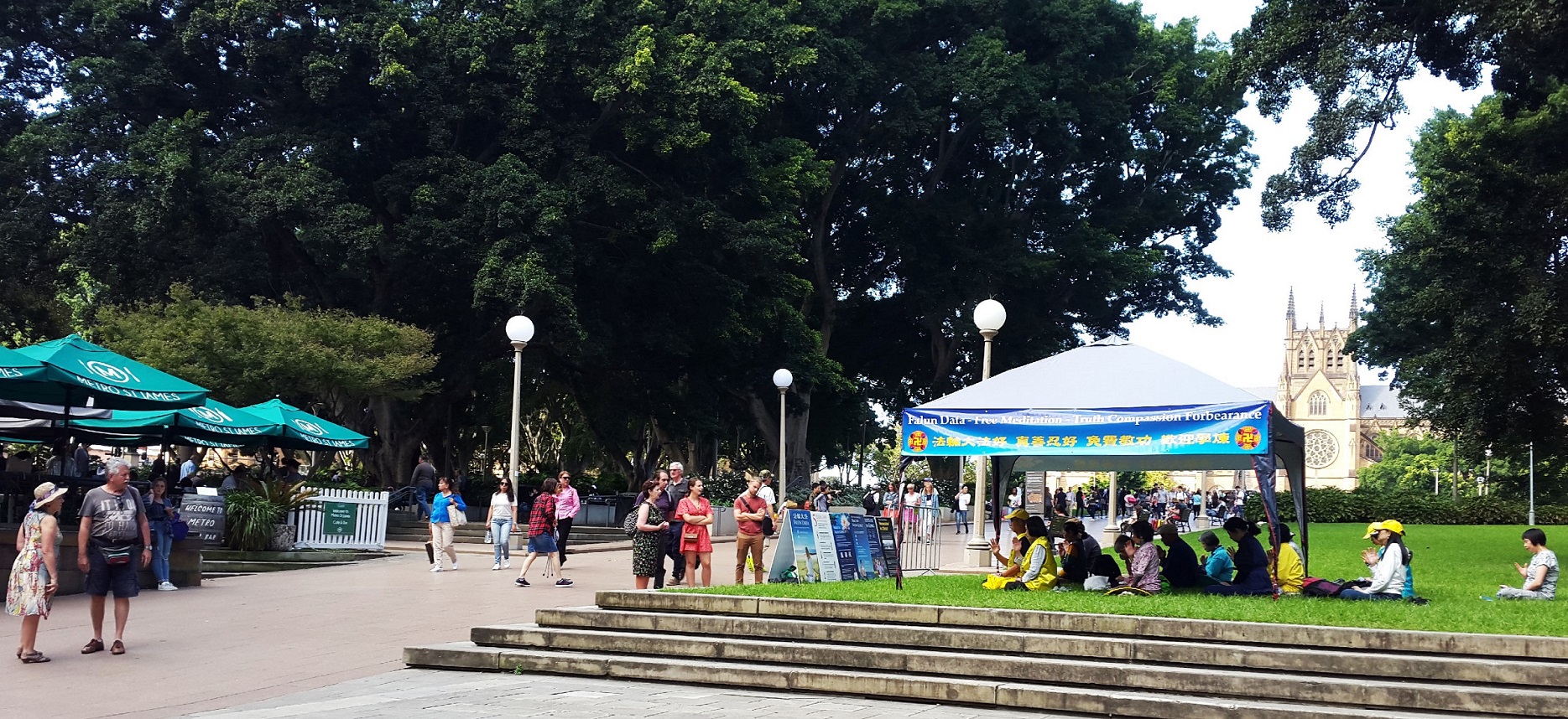 Image for article Sydney, Australie : Parler du Falun Gong aux gens et dénoncer la persécution à Pâques