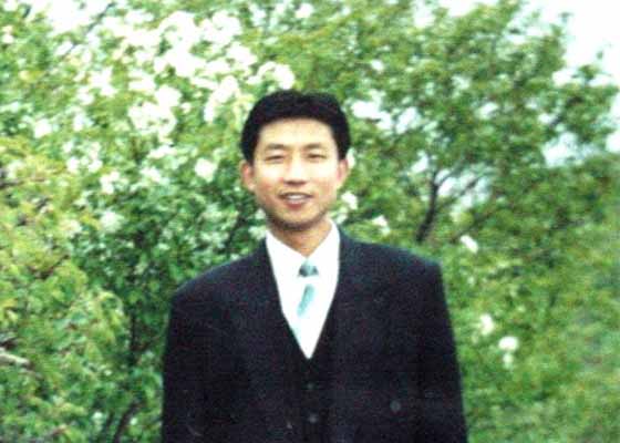 Image for article Un champion d'arts martiaux torturé en prison pendant treize ans meurt cinq ans plus tard (Photos choquantes)