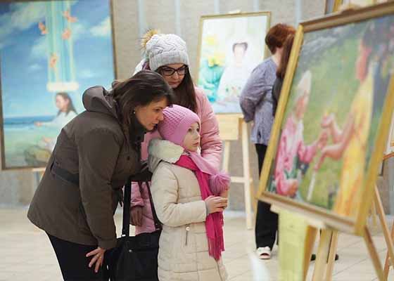 Image for article Russie : L'Exposition internationale L’Art de Zhen Shan Ren chaleureusement accueillie à Arzamas