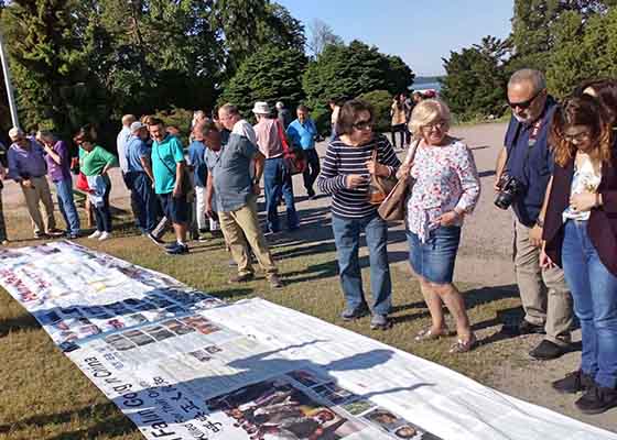 Image for article Les touristes soutiennent les efforts du Falun Gong pour mettre fin à la persécution en Chine