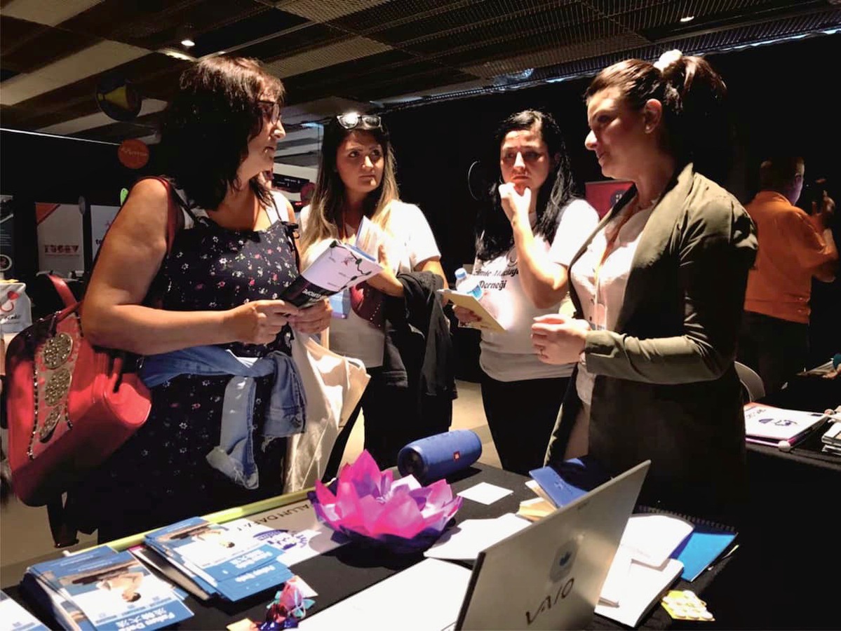 Image for article Turquie : Présenter le Falun Dafa au Festival de voix civiles