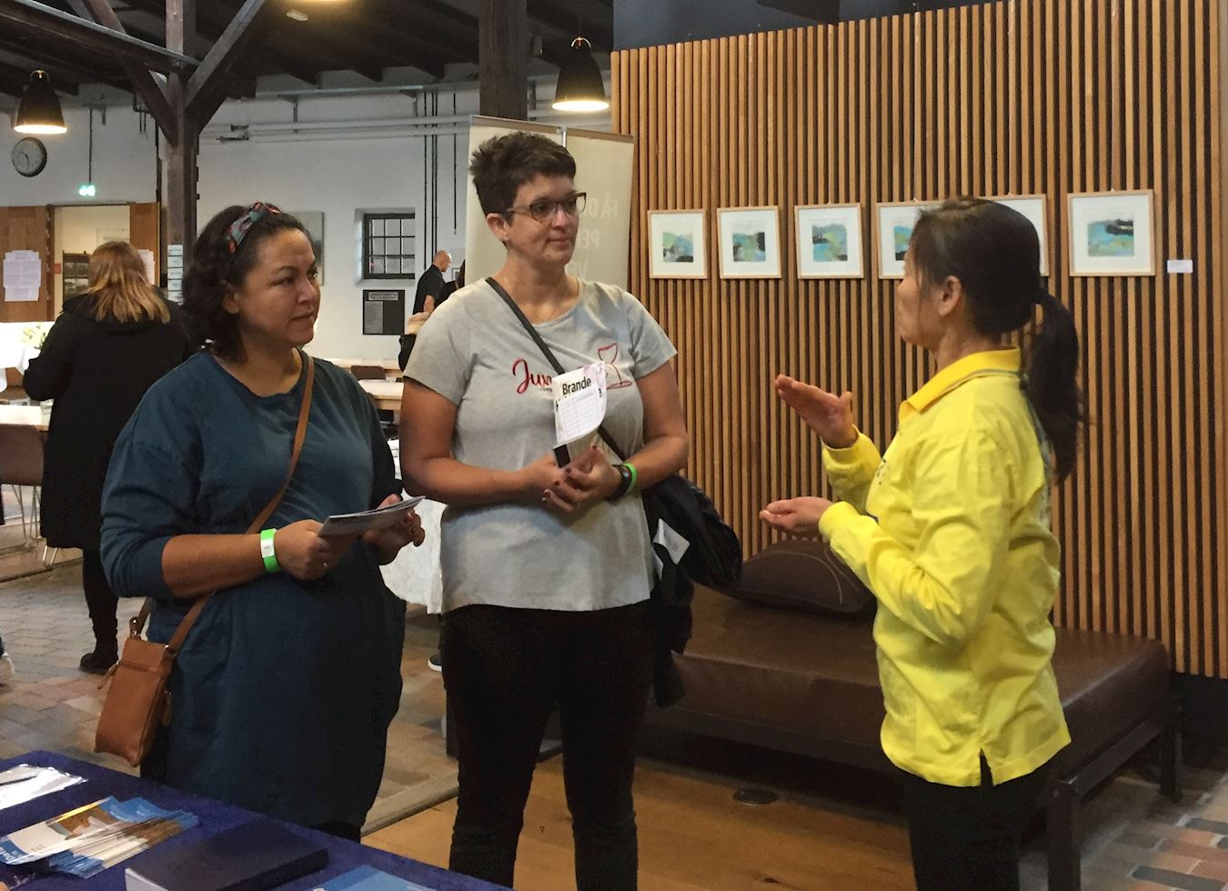 Image for article Présenter le Falun Gong à une Expo santé à Brande, au Danemark