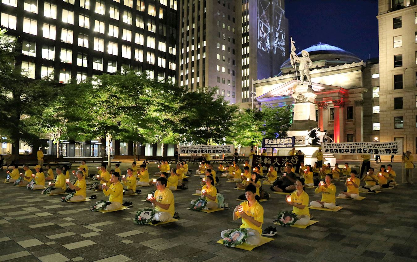Image for article Canada : Veillée aux chandelles à Montréal pour commémorer les pratiquants qui sont décédés suite aux 21 ans de persécution