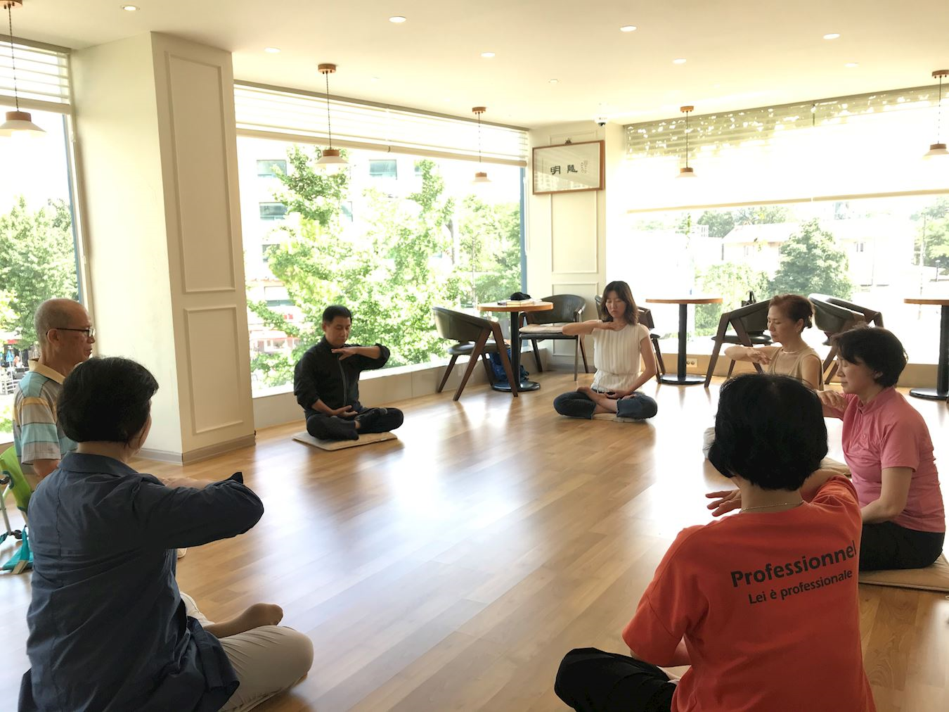 Image for article Corée du Sud : De nouveaux pratiquants chérissent l'occasion d'apprendre le Falun Gong