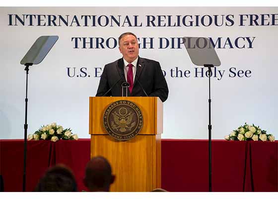 Image for article Cité du Vatican : Le secrétaire d'État américain exhorte les leaders religieux à s'opposer au PCC s'agissant de la liberté religieuse