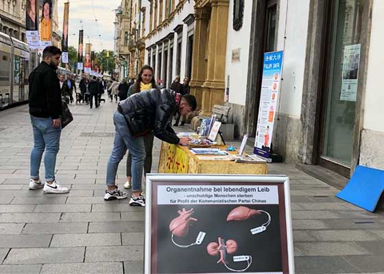 Image for article Autriche : Les activités dans les capitales d’État sensibilisent à la persécution en Chine