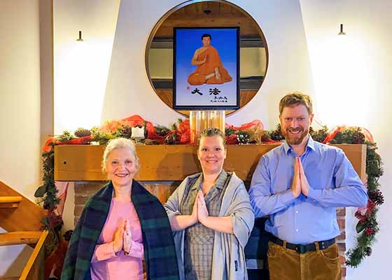 Image for article Canada : Des pratiquants occidentaux au Québec souhaitent respectueusement au vénérable Maître une Bonne et Heureuse Année !