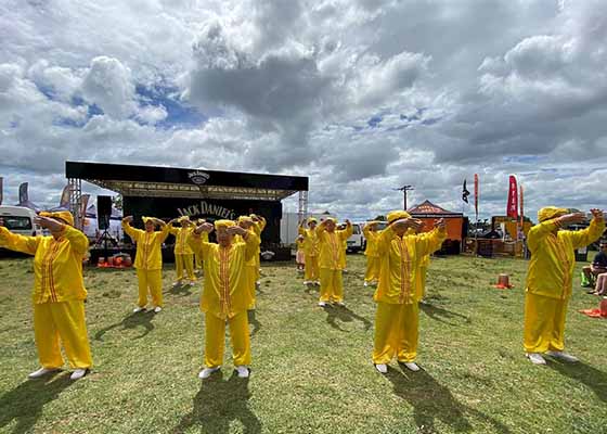 Image for article Nouvelle-Zélande : Les gens condamnent la persécution du PCC pendant les activités des pratiquants à Auckland