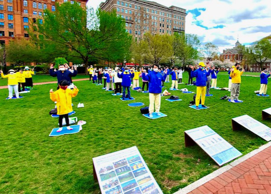 Image for article Souvenirs vivaces 22 ans après l’Appel du 25 avril