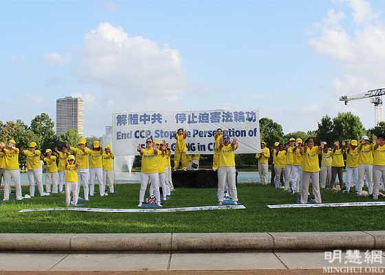 Image for article Houston, Texas : Une veillée aux chandelles commémore les victimes des 22 années de persécution du PCC
