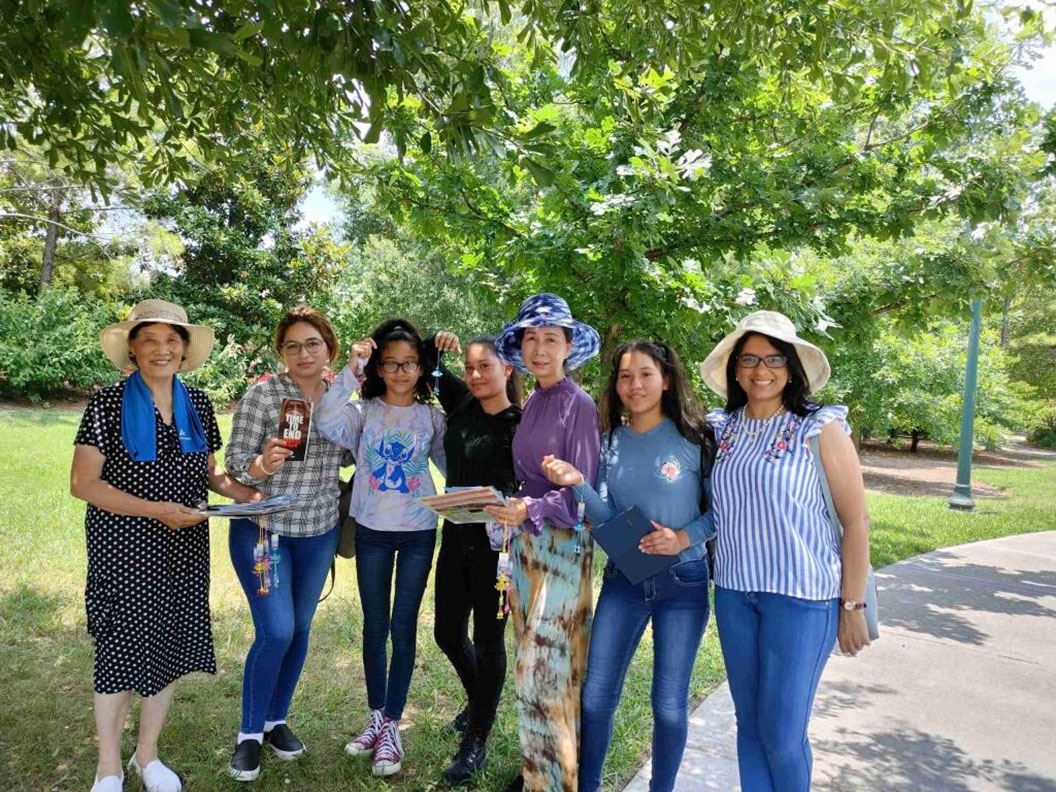 Image for article Texas : Les habitants de Houston soutiennent les efforts des pratiquants de Falun Dafa pour contrer la persécution du PCC