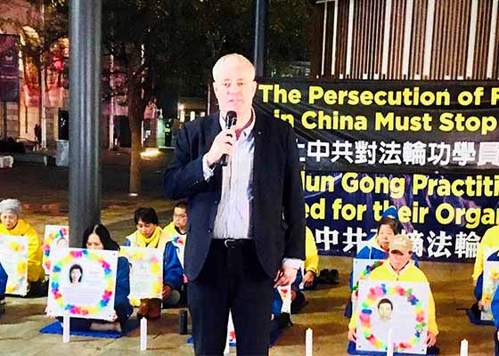 Image for article Un juriste de renom : « Je suis à vos côtés dans votre combat contre la tyrannie »