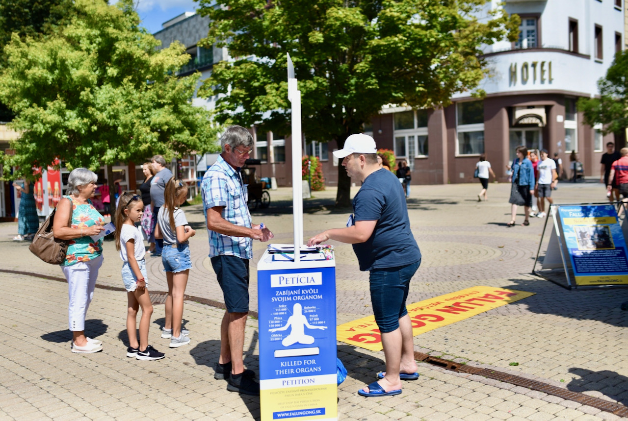 Image for article Une pétition en Slovaquie fait la lumière sur les violations des droits de l’homme en Chine