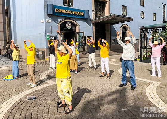 Image for article Stockholm : « Apprendre les faits de la persécution suscitera une prise de conscience chez les gens et le monde changera »