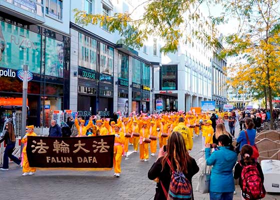 Image for article Leipzig, Allemagne : Un rassemblement et un défilé attirent l’attention sur la persécution orchestrée par le PCC
