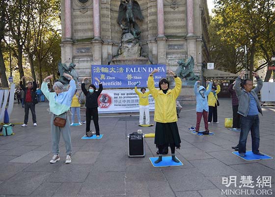 Image for article Un habitant de Paris : « Mon cœur est avec vous tous ! »