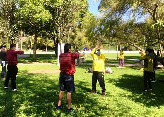 Image for article Équateur : Présentation du Falun Gong à Quito