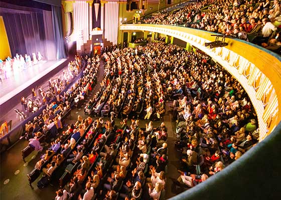 Image for article Shen Yun sidère les spectateurs dans quatre pays : « D’une esthétique étonnante »