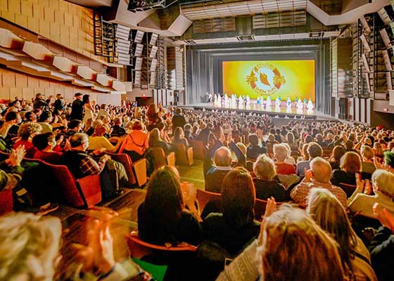 Image for article Shen Yun surprend les spectateurs au Danemark, au Canada et aux États-Unis : « Brillant, époustouflant, magnifique »