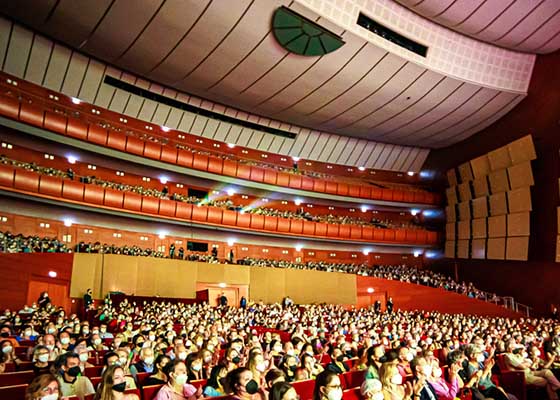 Image for article Les spectateurs en France, en Italie et aux États-Unis apprécient la profondeur et l’art de Shen Yun : « Un magnifique message d’espoir »