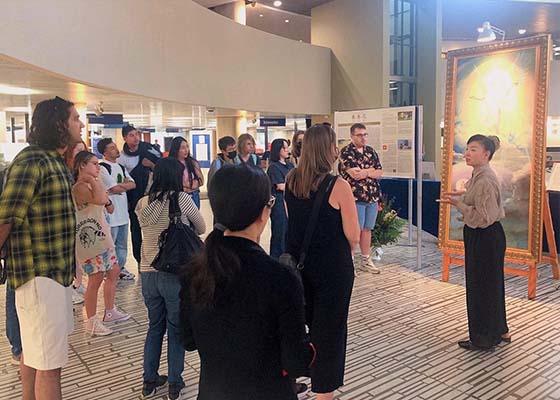 Image for article Toronto, Canada : L’exposition internationale L’Art de Zhen Shan Ren touche le cœur des visiteurs