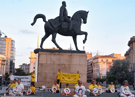 Image for article Des activités à Bucarest marquent les 23 ans de persécution du Falun Dafa en Chine