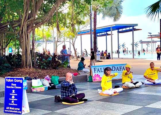 Image for article Cairns, Australie : Les pratiquants organisent des activités pour dénoncer les crimes du PCC contre l’humanité