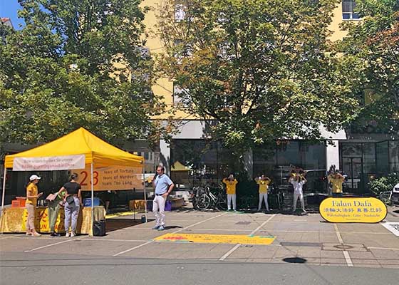 Image for article Autriche : Une caravane de voitures sensibilise les gens à la persécution du régime communiste chinois
