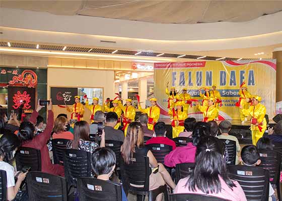 Image for article Des pratiquants d’Indonésie présentent le Falun Dafa à Batam