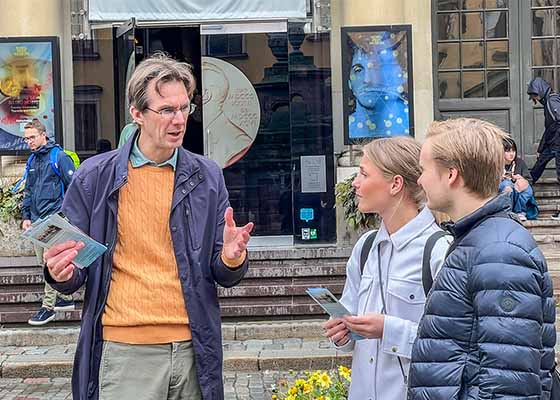 Image for article Une Chinoise en Suède : Après avoir été induite en erreur par la propagande du PCC, je comprends maintenant pourquoi les pratiquants persistent à dénoncer la persécution