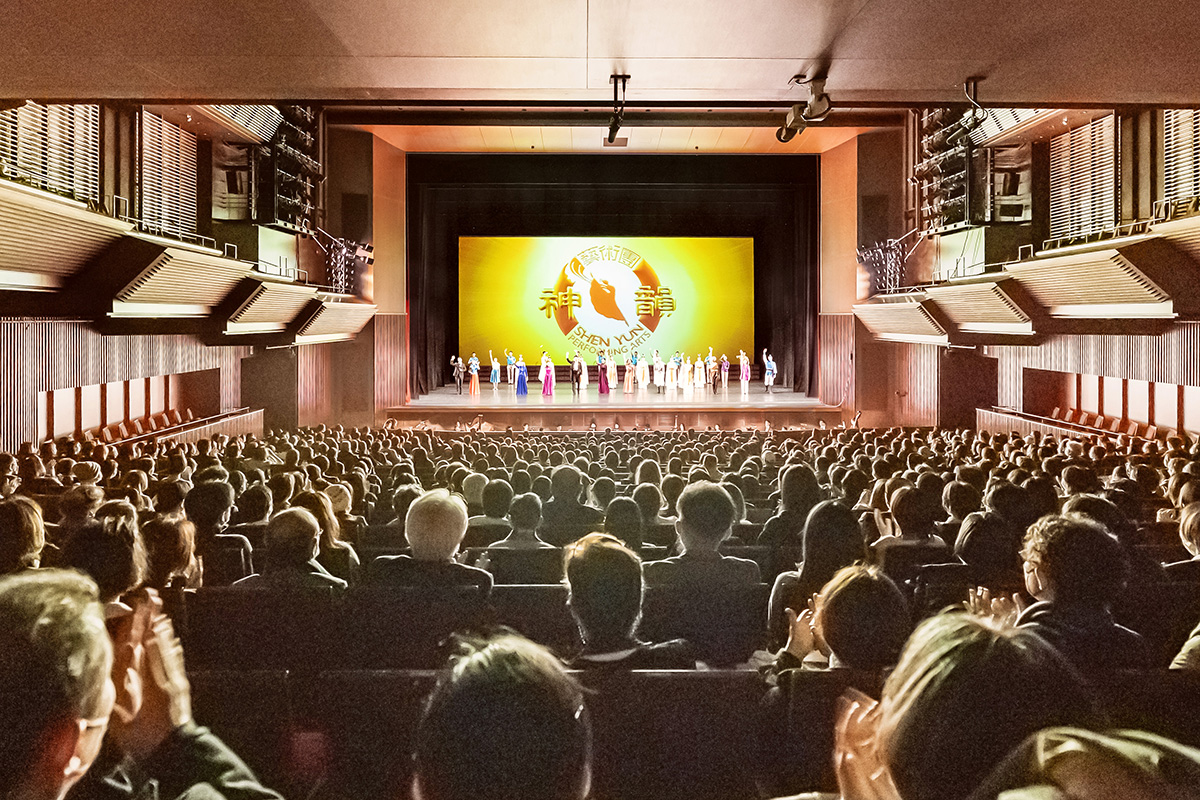 Image for article Shen Yun se produit dans six villes japonaises : « Le directeur doit être un expert très puissant et admirable »