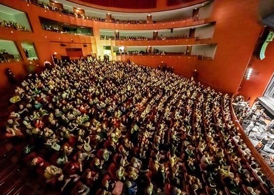 Image for article Les publics européens et américains adorent Shen Yun : « J'étais dans un monde céleste »
