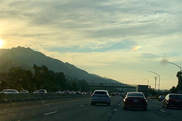 Image for article Un homme d’affaires chinois : Shen Yun a réveillé mes racines culturelles