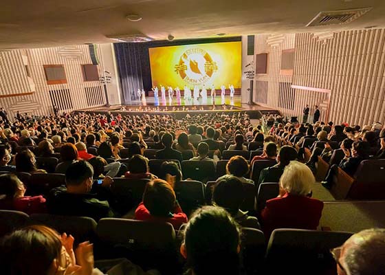 Image for article Shen Yun se produit à guichets fermés à Kaohsiung, Tainan et Changhua, Taïwan : « La tradition dans les moindres détails »