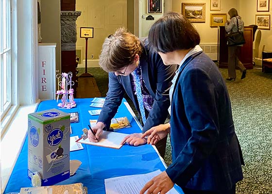 Image for article Vermont : Sensibiliser les gens aux prélèvements forcés d’organes par le PCC au Capitole de l’État