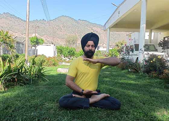 Image for article Un chercheur scientifique en Inde : « J’ai eu une nouvelle vie grâce à la pratique du Falun Dafa »